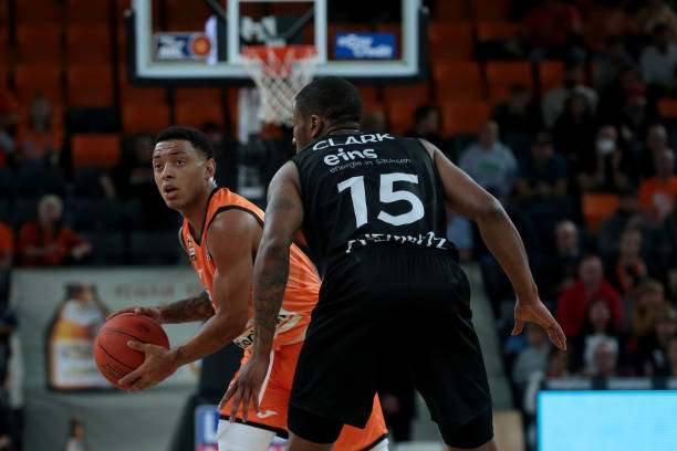 关键时刻扭 关键时刻扭