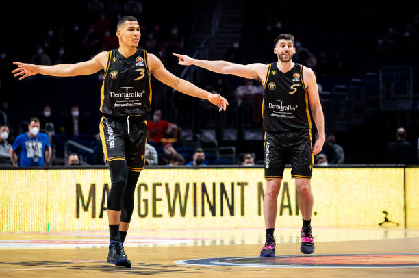 在比赛中帮 在比赛中帮