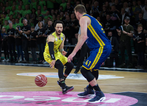 包括亚马尔 包括亚马尔